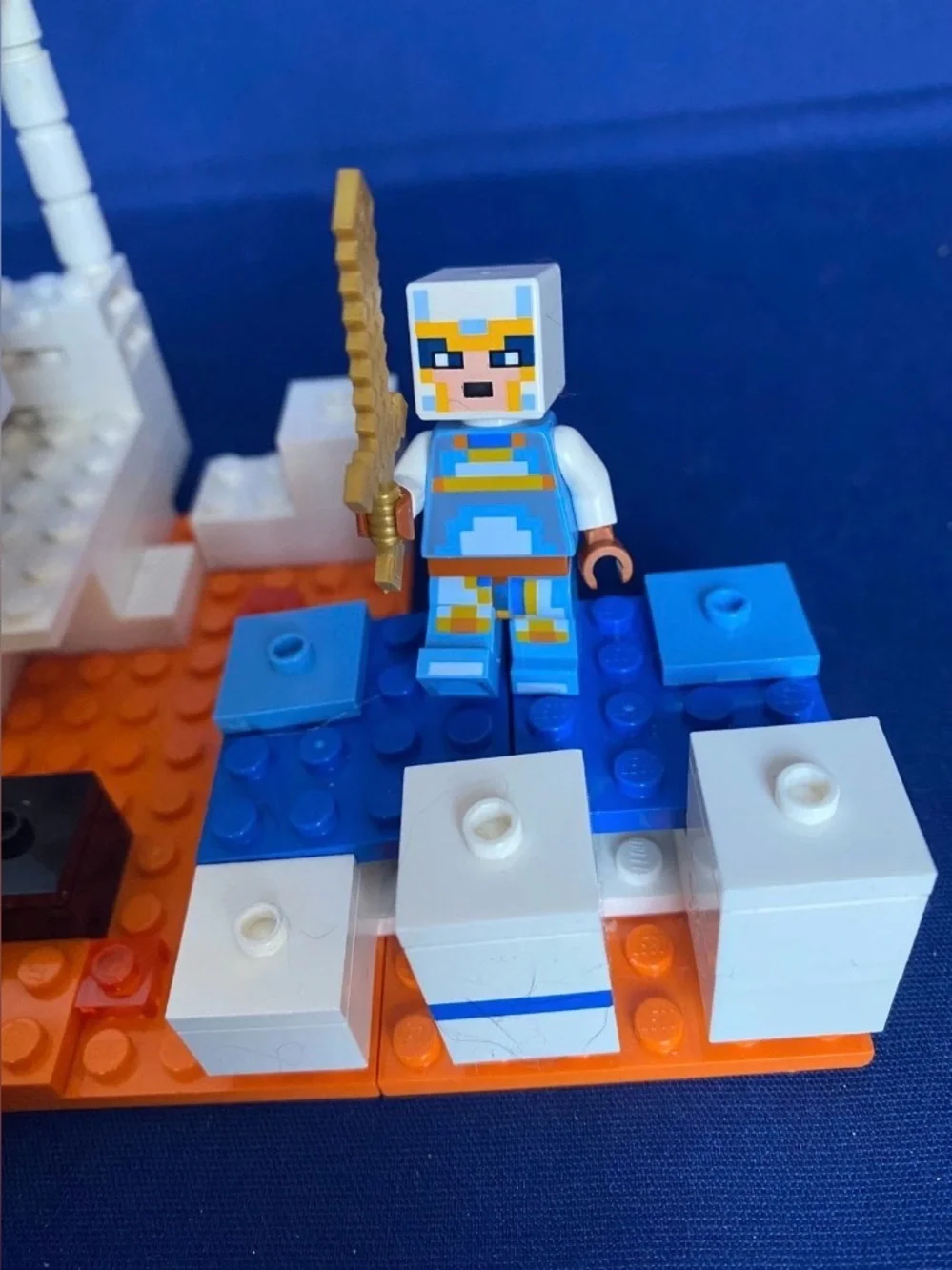 LEGO Minecraft The Skull Arena (#21145) - 100% Complete with Box & Manual
